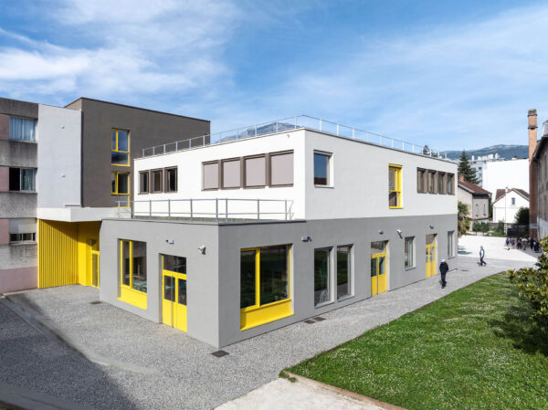 college-les-charmilles-grenoble