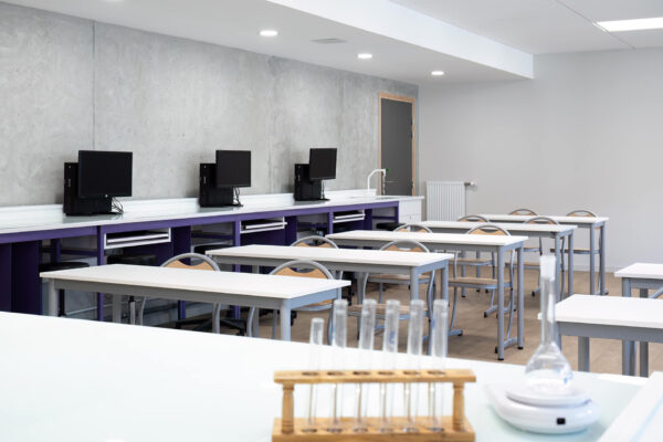 college-les-charmilles-grenoble